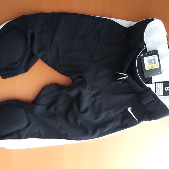 Nike Football Pants | Mens Sm, Md, Lg - Picture 11 of 15